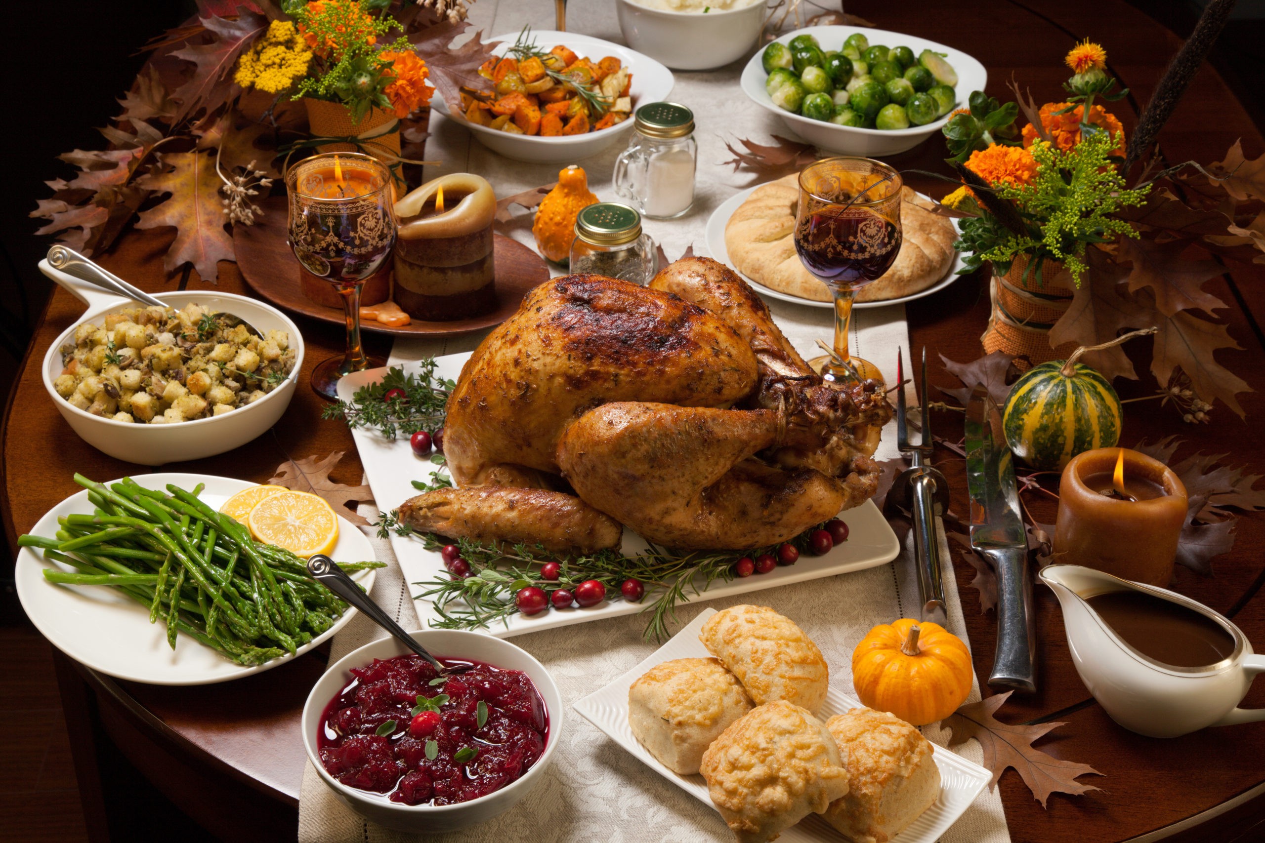 NetCost Market Provides Catering for Thanksgiving Dinner